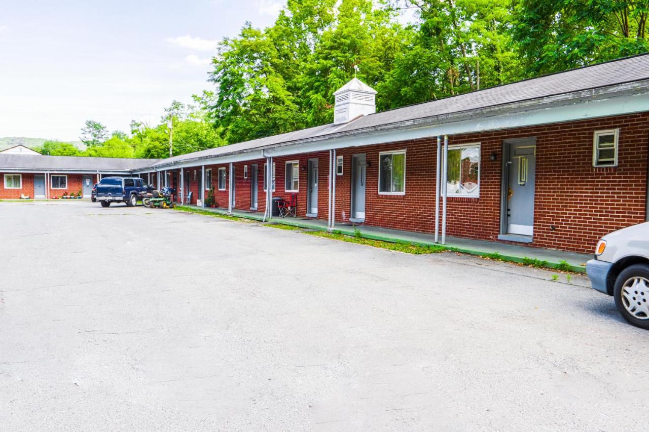 Patriot Inn Motel Beaver Wv, By Oyo Экстерьер фото