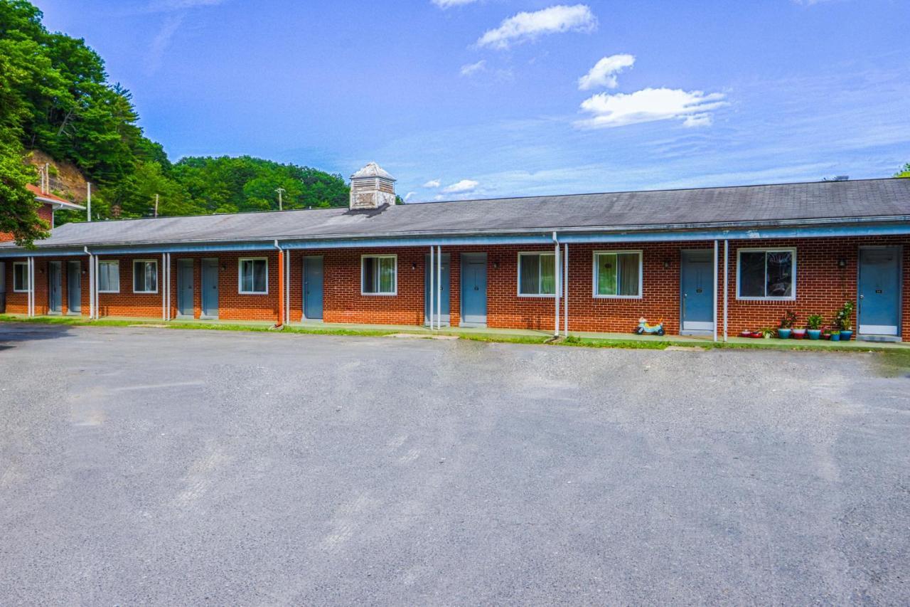 Patriot Inn Motel Beaver Wv, By Oyo Экстерьер фото