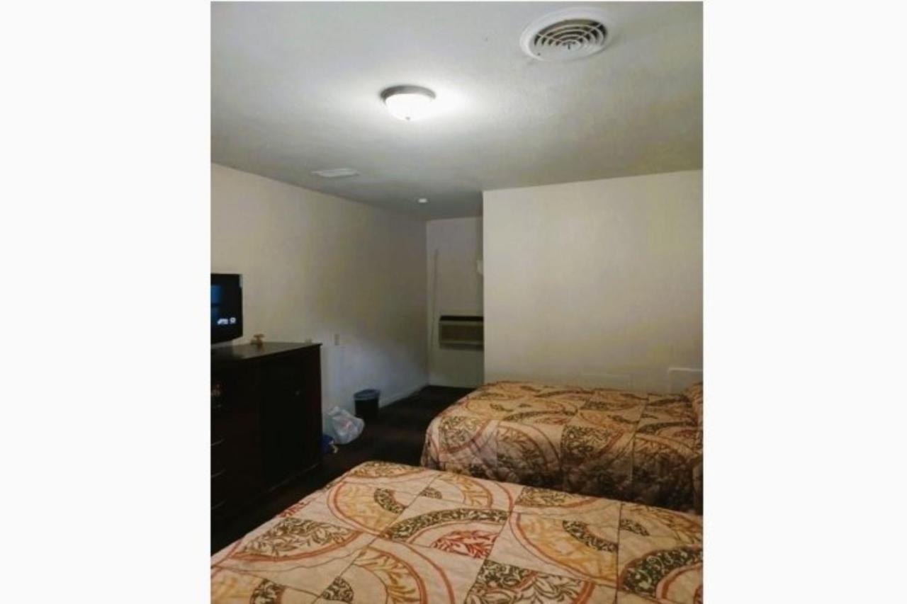 Patriot Inn Motel Beaver Wv, By Oyo Экстерьер фото