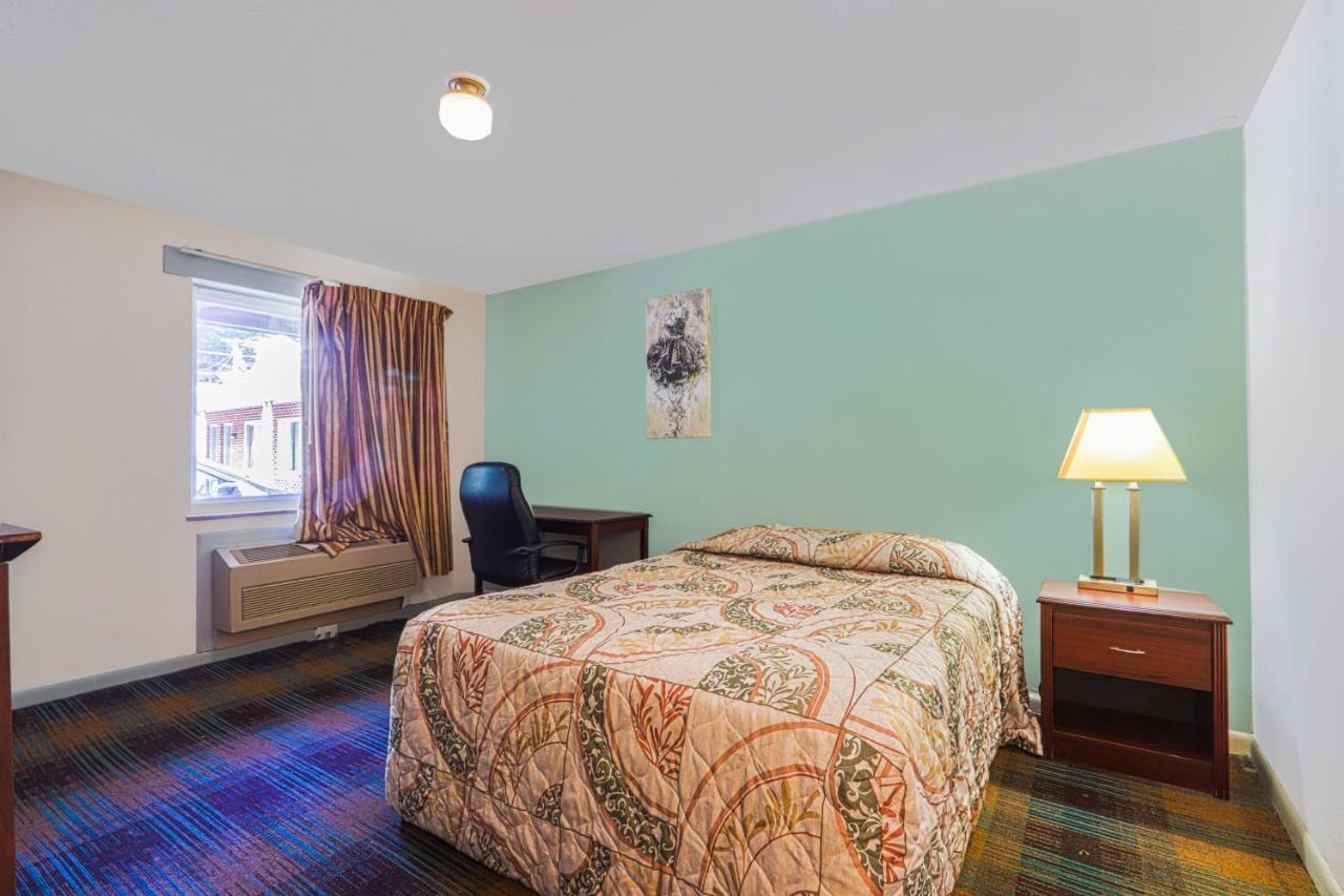 Patriot Inn Motel Beaver Wv, By Oyo Экстерьер фото